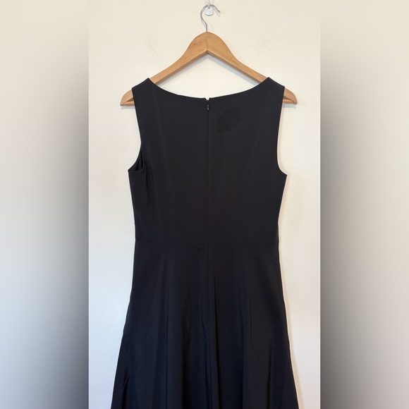 Theory cutout dress NWT , sz : 8 - Picture 12 of 13